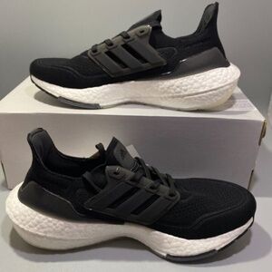 Adidas UltraBoost 21 White Black boost Running Shoes Mens Size 7 Women's 8